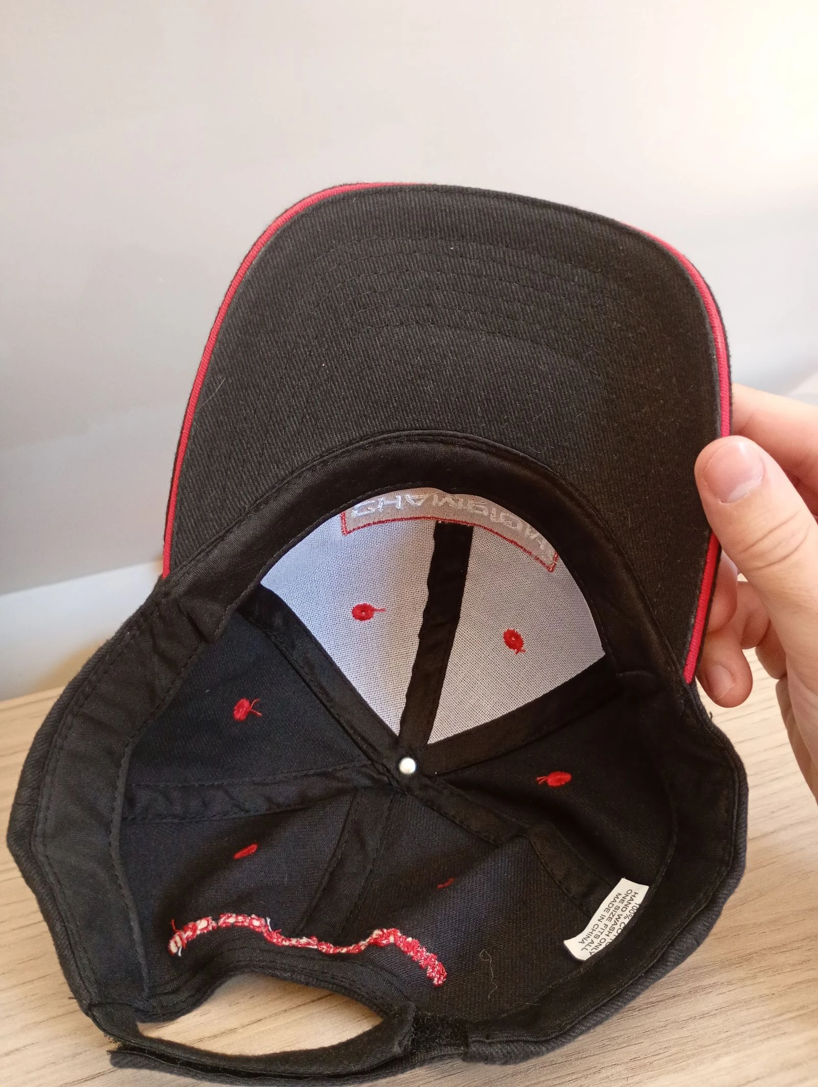 Boné vintage de corrida automobilística ajustável preto e vermelho – photo 3